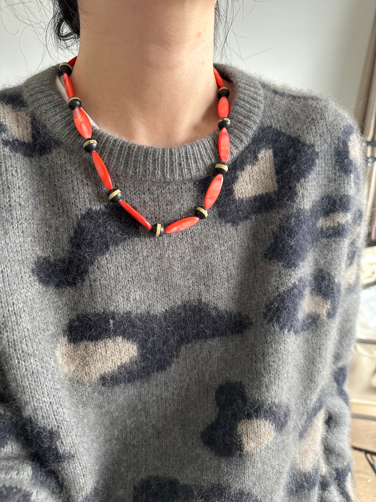 iLMondo|Handmade Tibetan Shell Agate Necklace