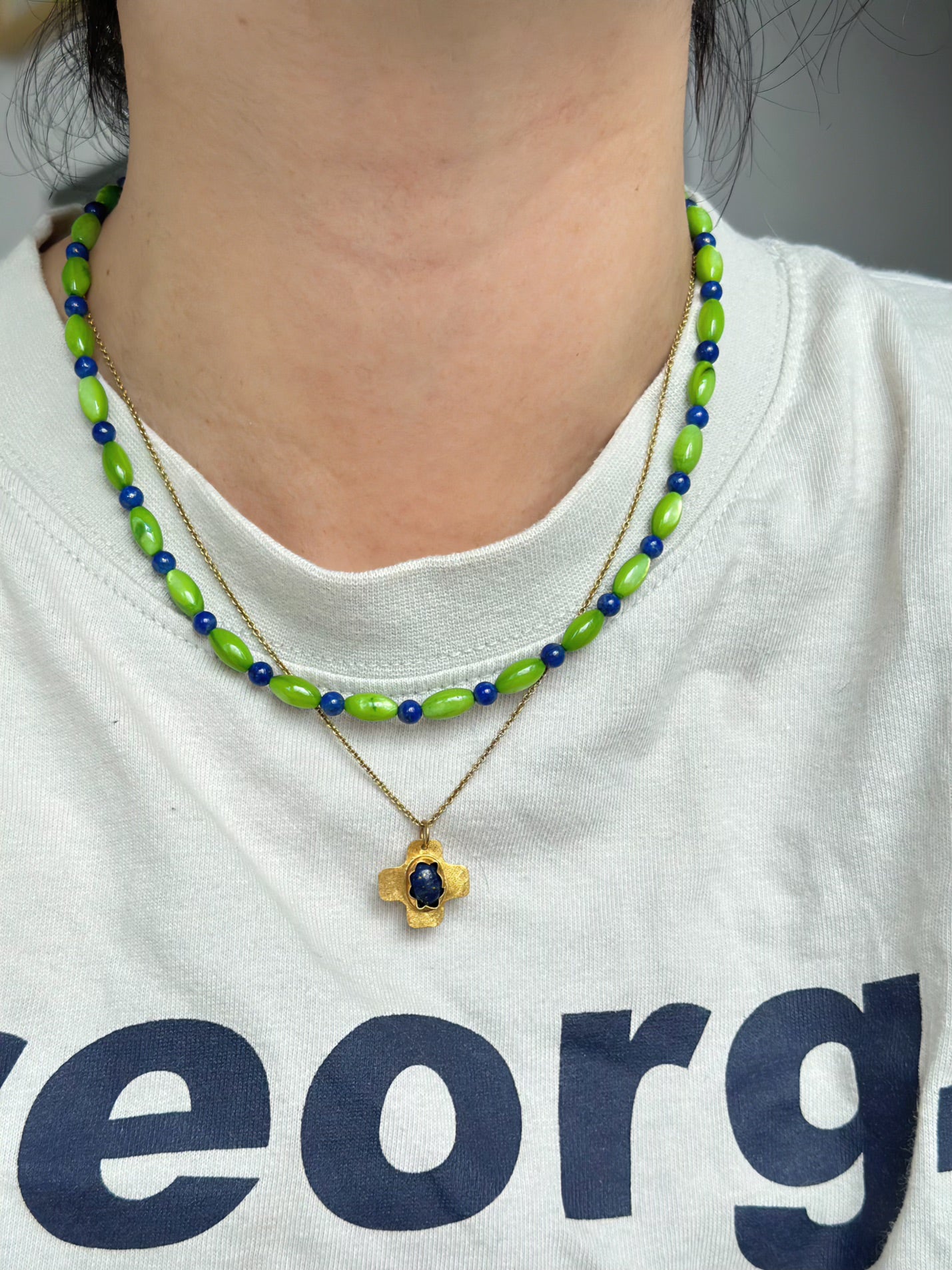iLMondo|Handmade Lapis Lazuli and Shell Necklace