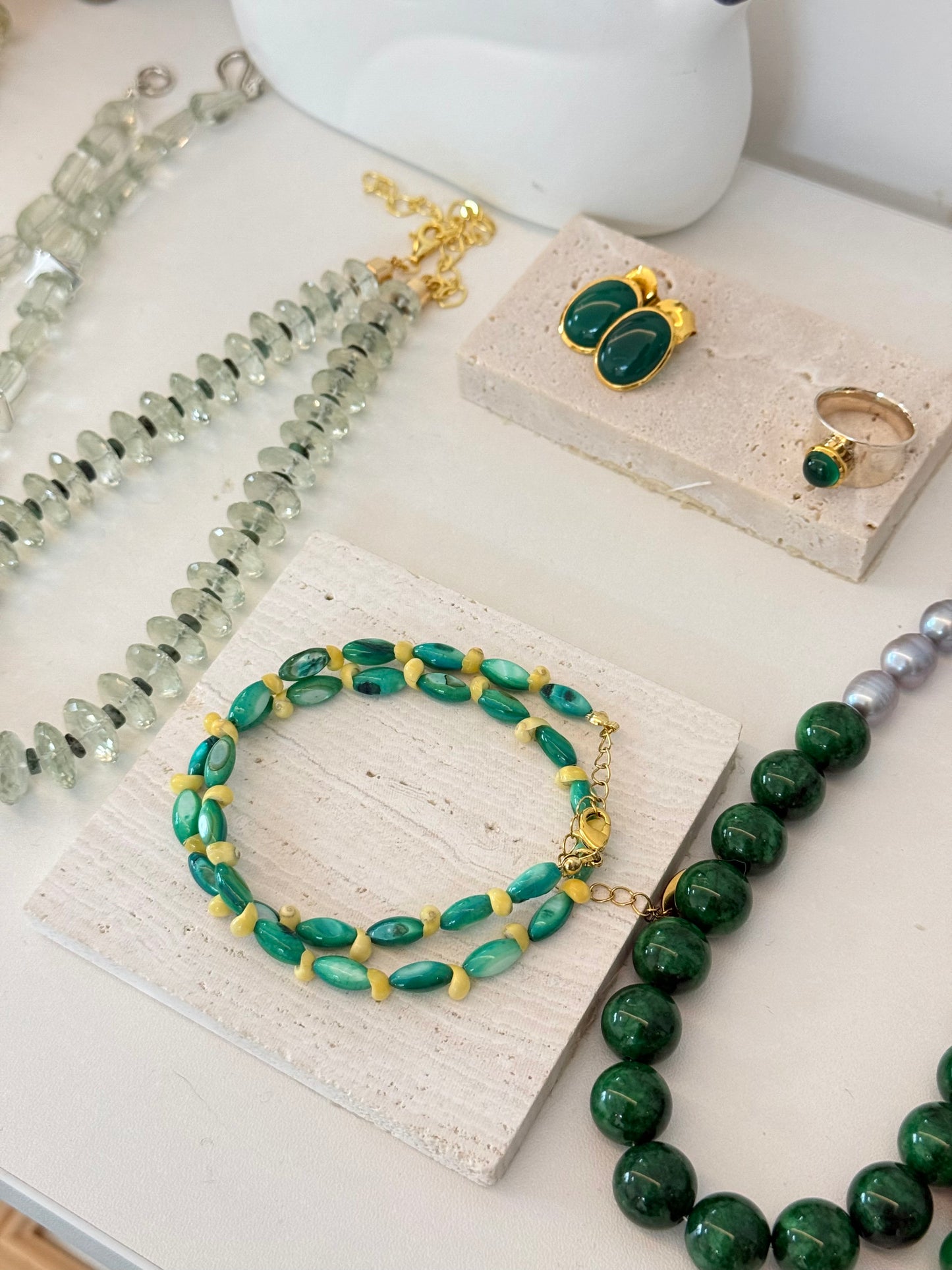 iLMondo|Handmade Green Chalcedony Pearl Necklace